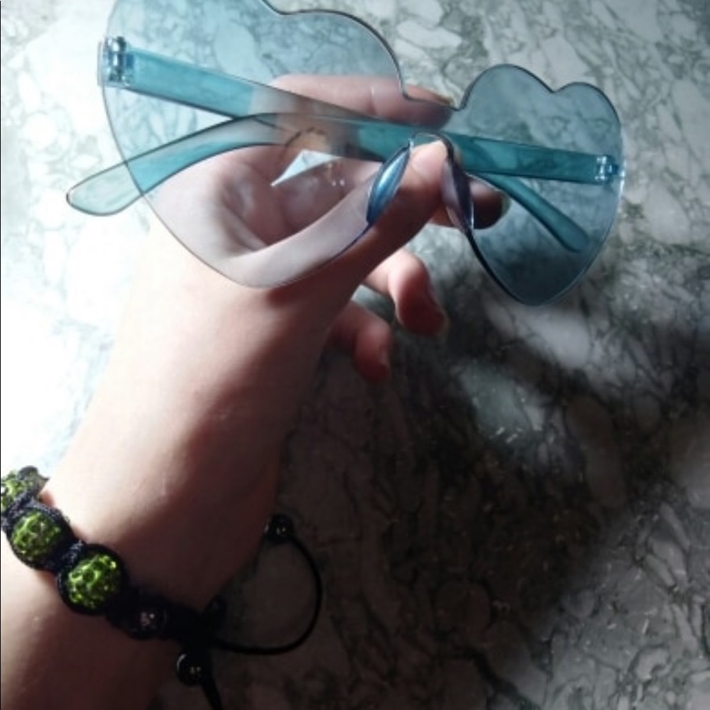 Womens heart sunglasses 🕶 eyewear - Picture 5 of 7